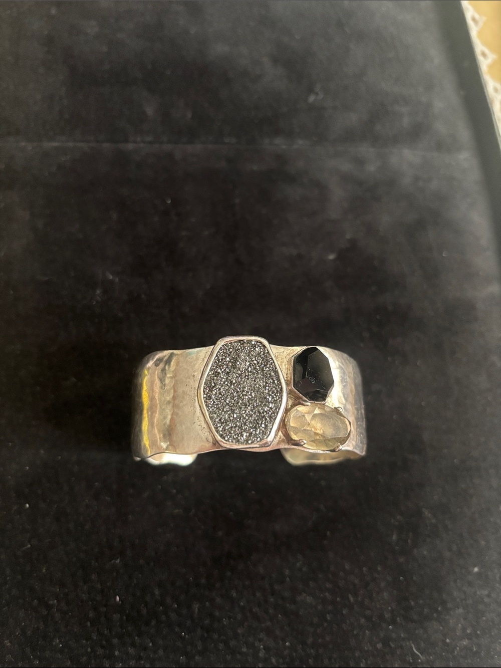 Silpada .925 Sterling Silver "Crystal Cave" Cuff Bracelet B3133